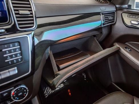 Used 2018 Mercedes-Benz GLS 450 4MATIC w/ Premium Package image 41