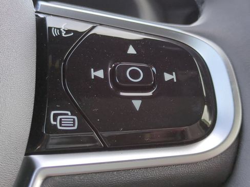 New 2026 Volvo XC60 B5 Plus AWD/4WD image 21
