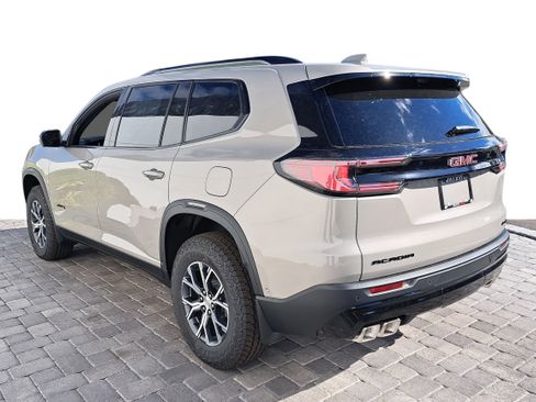 New 2026 GMC Acadia AT4 w/ Super Cruise Package image 4