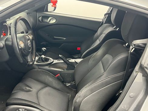 Used 2020 Nissan 370Z Base image 7