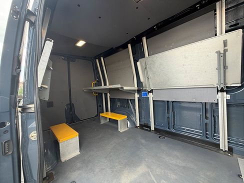 Used 2019 Mercedes-Benz Sprinter 144 image 15