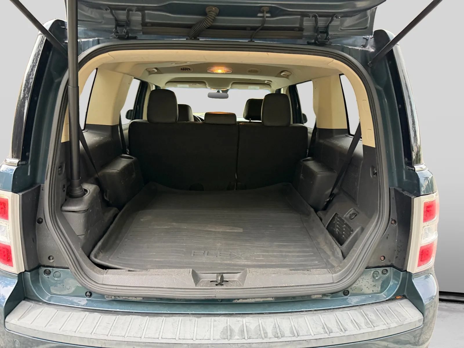 Used 2016 Ford Flex Limited FWD image 19