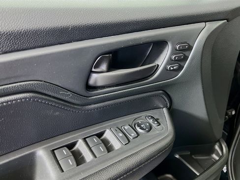 Used 2024 Honda Odyssey EX-L image 18