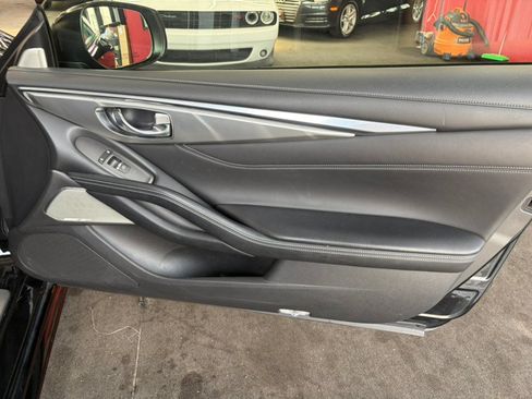 Used 2017 INFINITI Q60 3.0t w/ Cargo Package AWD/4WD image 17