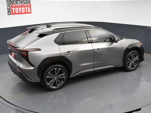 Used 2023 Toyota bZ4X Limited image 28