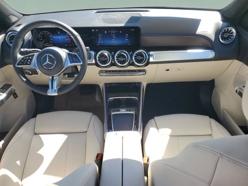 Used 2026 Mercedes-Benz GLB 250 image 14
