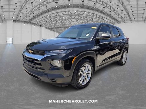 Used 2021 Chevrolet TrailBlazer LS FWD image 2
