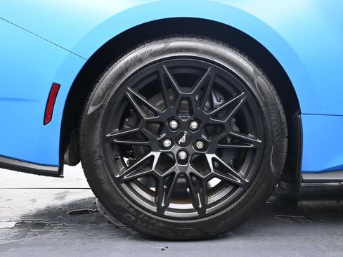 Used 2025 Ford Mustang GT Premium w/ GT Performance Package image 32