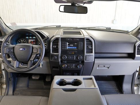 Used 2016 Ford F150 XLT w/ Equipment Group 301A Mid image 17