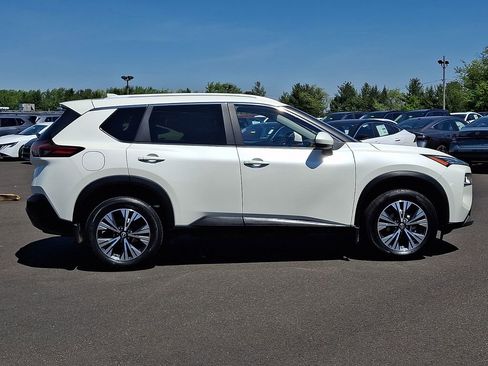 Certified 2023 Nissan Rogue SV w/ SV Premium B Package AWD/4WD image 7