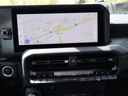 Used 2024 Toyota Land Cruiser image 17