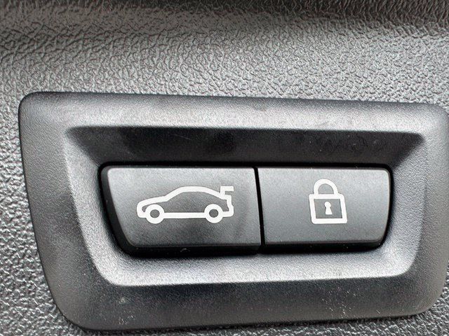 Used 2022 BMW X5 M50i AWD/4WD image 13