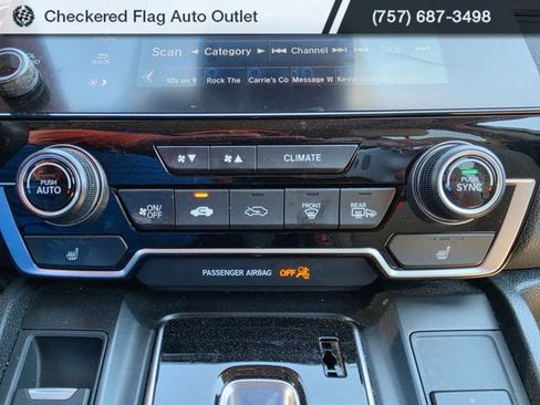 Used 2018 Honda CR-V Touring image 19