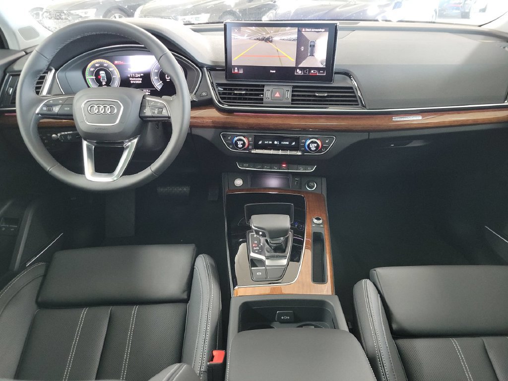 Certified 2024 Audi Q5 e Prestige AWD/4WD image 17