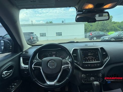 Used 2014 Jeep Cherokee Limited w/ Technology Group image 29