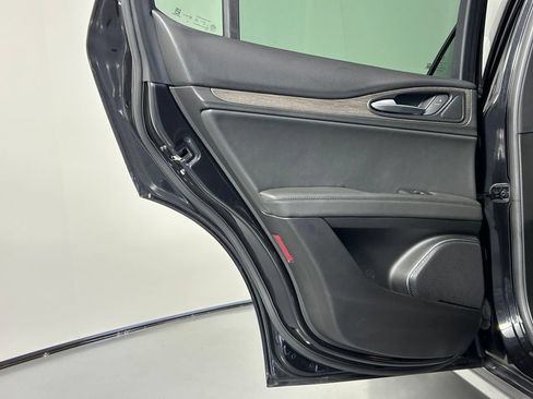 Used 2023 Alfa Romeo Stelvio Ti AWD/4WD image 16
