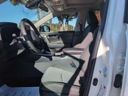 Certified 2025 Toyota RAV4 XLE image 16