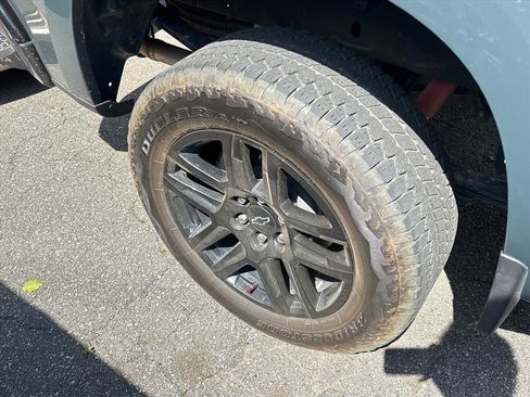 Used 2025 Chevrolet Silverado 1500 LT Trail Boss w/ Convenience Package II image 6