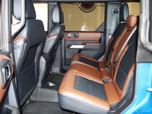 Used 2022 Ford Bronco Outer Banks w/ Sasquatch Package image 65