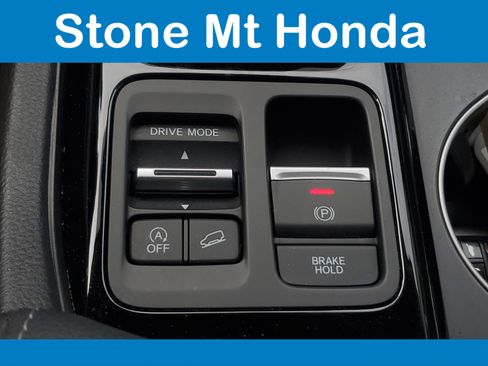 Used 2025 Honda Pilot EX-L image 32