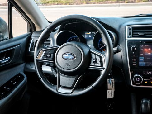 Used 2019 Subaru Outback 2.5i Premium image 18