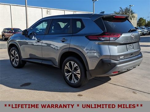 Used 2023 Nissan Rogue SV image 8