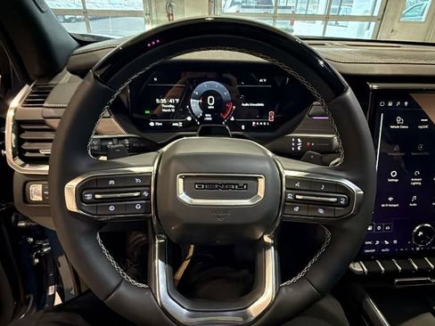 New 2026 GMC Acadia Denali w/ Super Cruise Package image 33