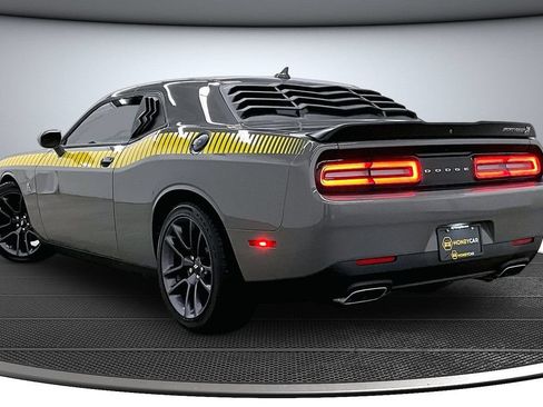 Used 2023 Dodge Challenger R/T Scat Pack RWD image 4