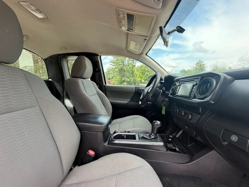 Used 2016 Toyota Tacoma SR RWD image 20