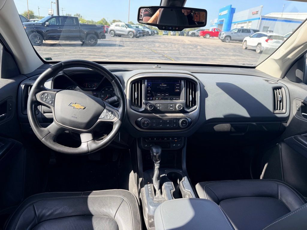 Used 2022 Chevrolet Colorado Z71 AWD/4WD image 7