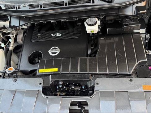 Used 2015 Nissan Quest Platinum image 17