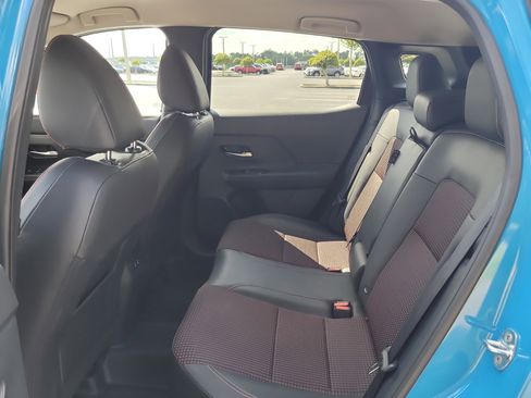 Used 2025 Nissan Kicks SR FWD image 15