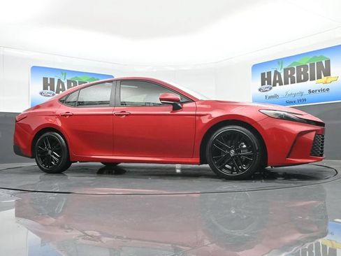 Used 2025 Toyota Camry LE FWD image 23