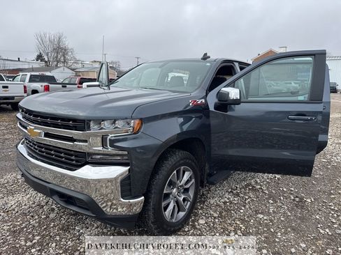 Used 2022 Chevrolet Silverado 1500 LT w/ Z71 Off-Road Package image 10