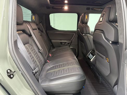 Used 2022 Rivian R1T Launch Edition image 36