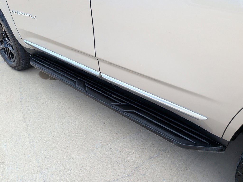 Used 2022 GMC Yukon Denali RWD image 49