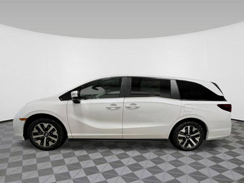 New 2026 Honda Odyssey EX-L image 3