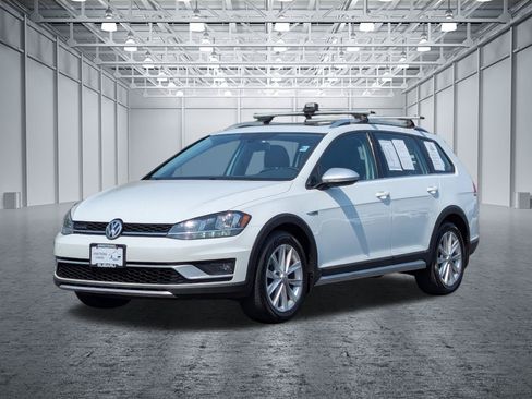 Used 2018 Volkswagen Golf Alltrack AWD/4WD image 9