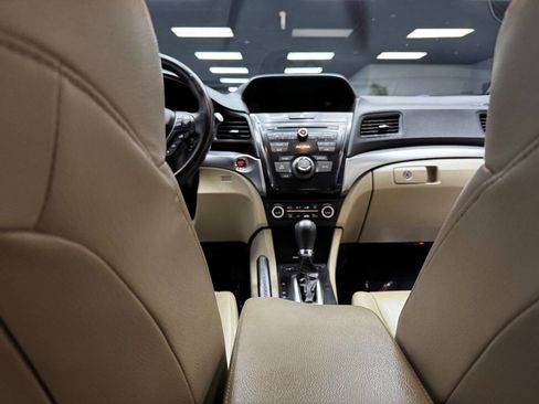 Used 2018 Acura ILX w/Special Edition 4dr Sedan Pa image 38