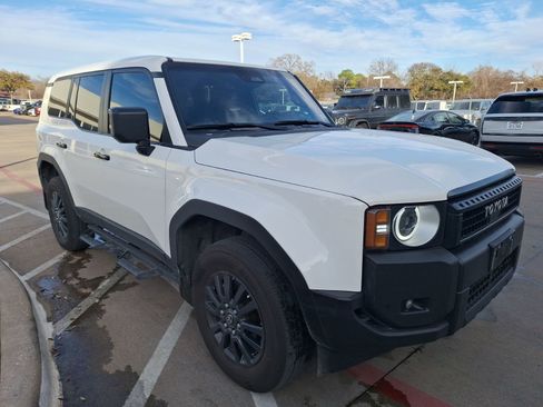 Used 2024 Toyota Land Cruiser Base image 8