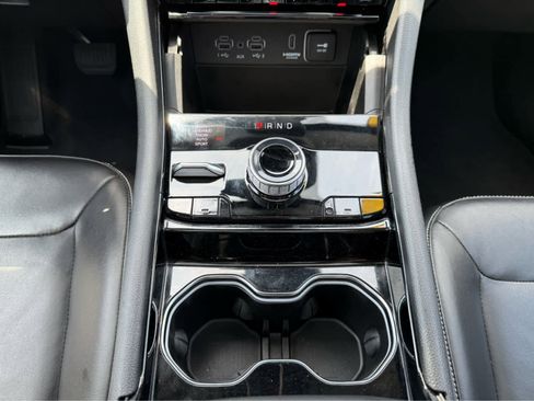 Used 2022 Jeep Grand Cherokee Limited 4xe image 24