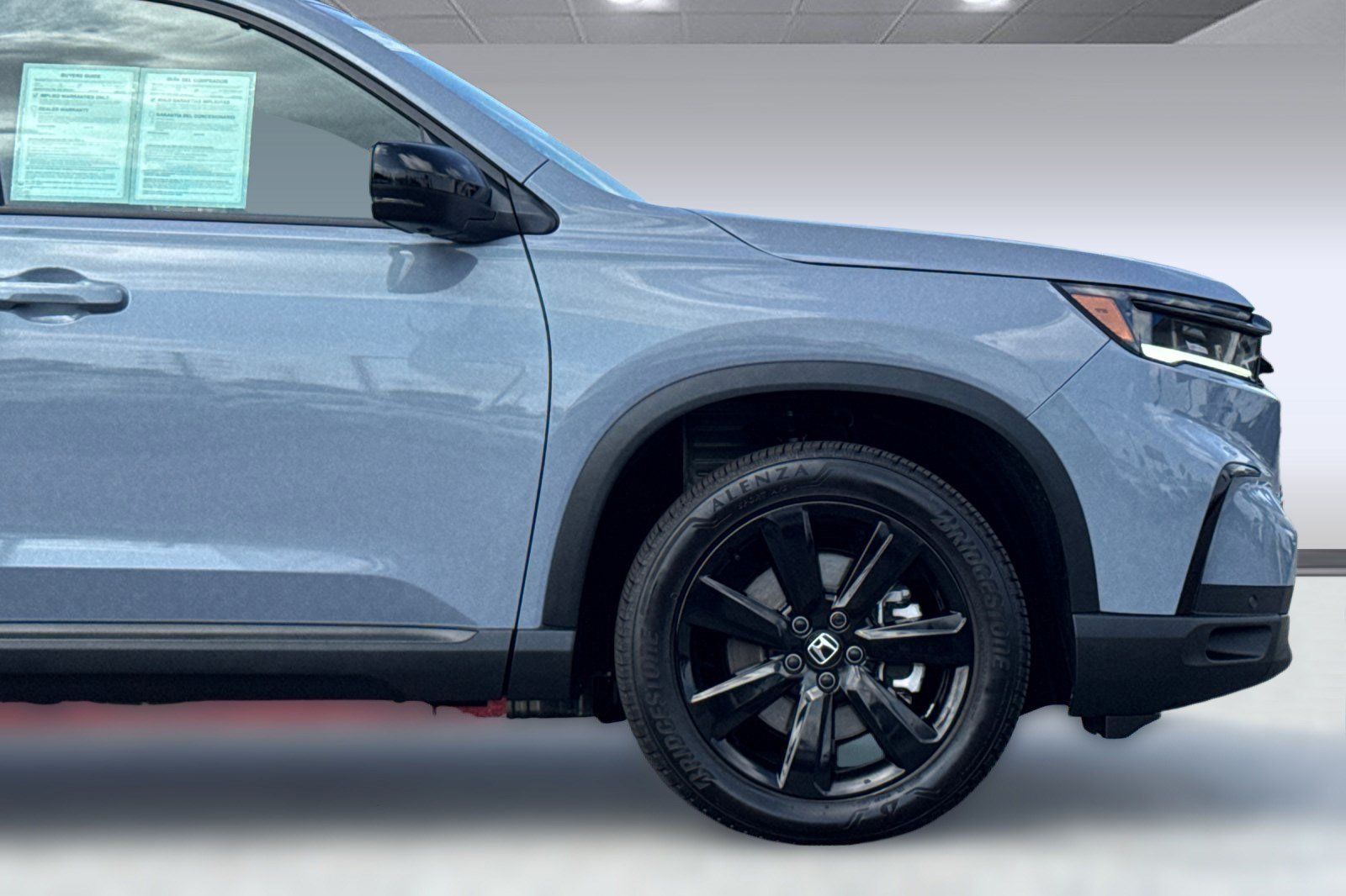 Certified 2025 Honda Pilot Black Edition image 37
