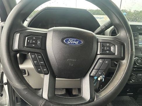 Used 2018 Ford F550 2WD Crew Cab Super Duty image 12