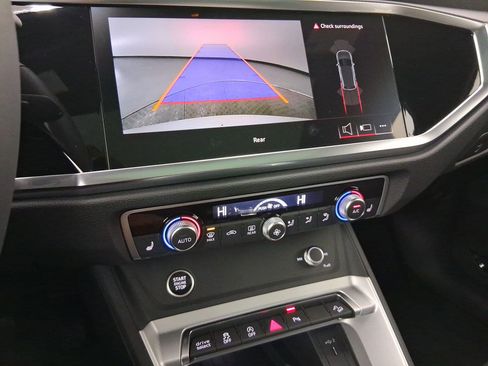 New 2025 Audi Q3 2.0T Premium image 23