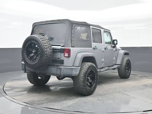 Used 2018 Jeep Wrangler Unlimited Sport S AWD/4WD image 6