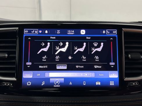 Used 2021 Chrysler Pacifica Pinnacle AWD/4WD image 6