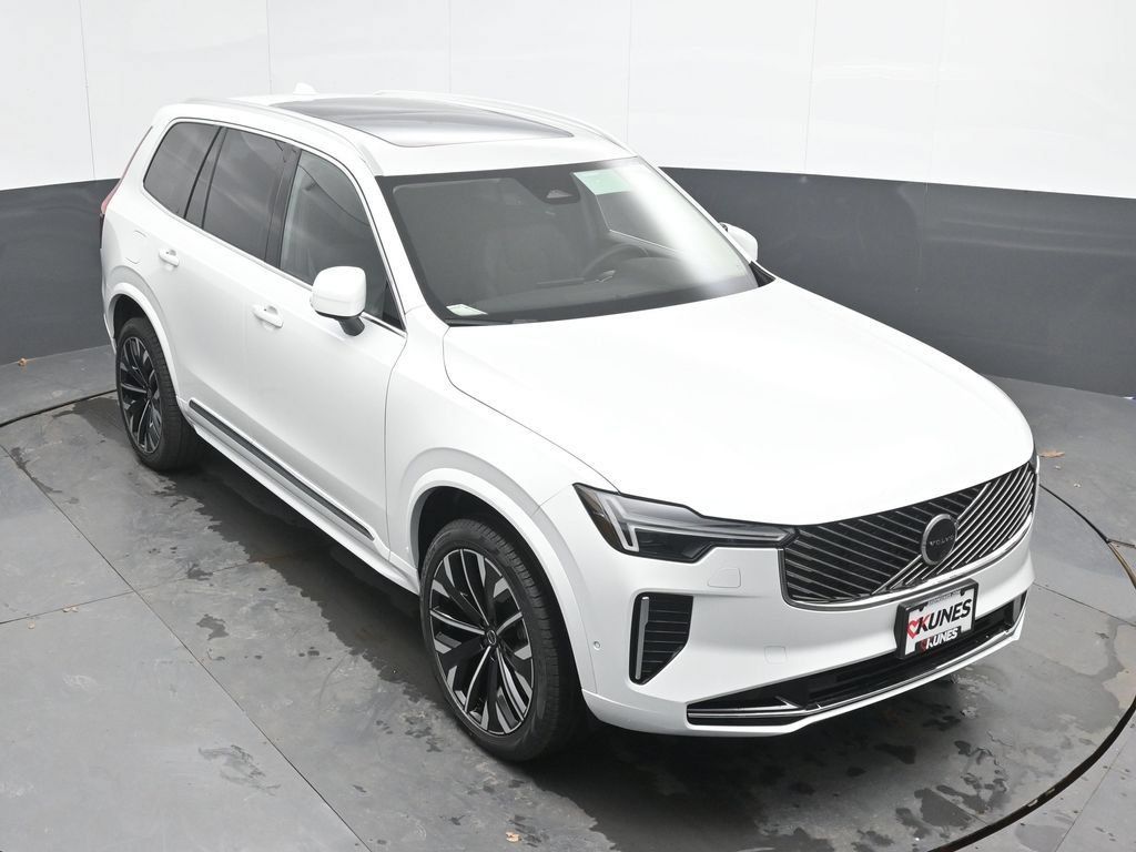 New 2026 Volvo XC90 B6 Plus w/ Protection Package AWD/4WD image 29