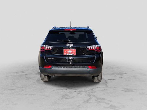 New 2026 Jeep Compass Latitude image 7