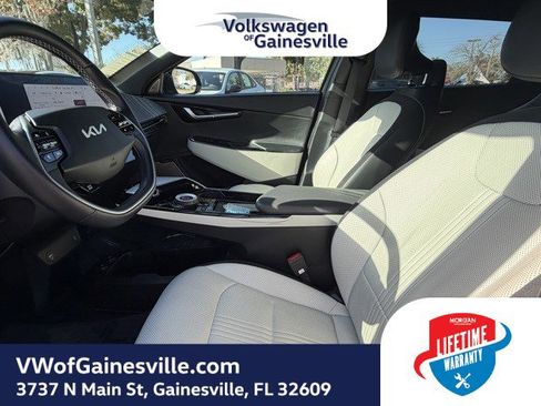 Used 2024 Kia EV6 GT-Line w/ GT-Line White Seat Package image 18