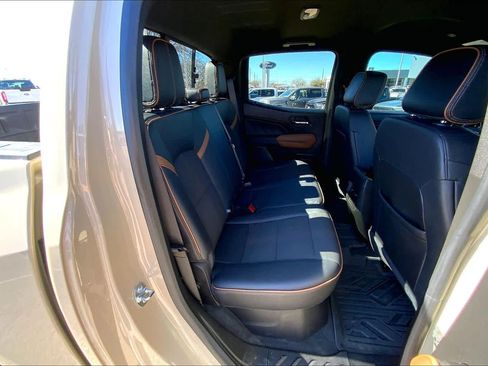 Used 2024 GMC Canyon AT4 w/ Technology Package image 20